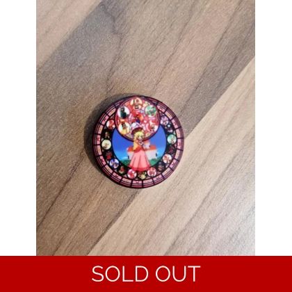 Super Mario Peach Round Pin Badge
